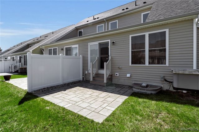 701 Carriage Lane, West Seneca, NY 14224