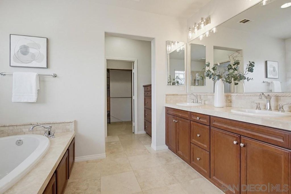 Image 34 of property listing at 15897 PASEO DEL SUR, San Diego, CA 92127