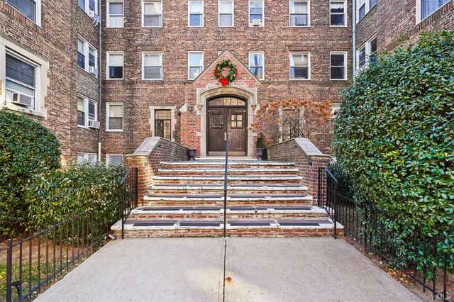 19 william Street 5J, Mount Vernon, NY 10552