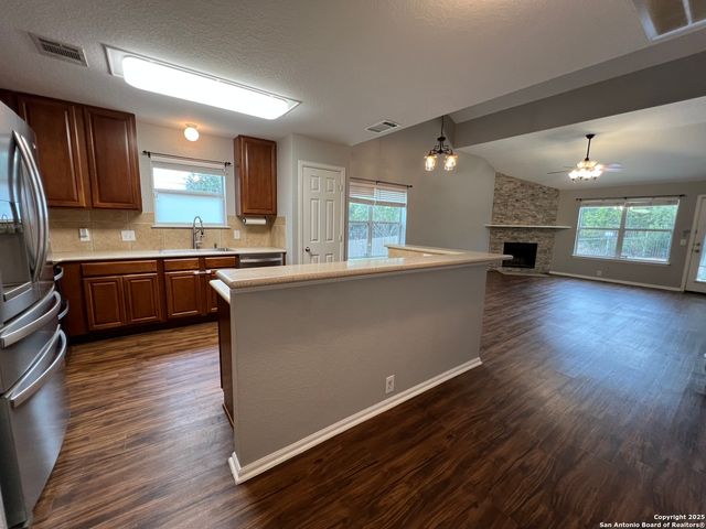 15810 cotton tail, San Antonio, TX 78255