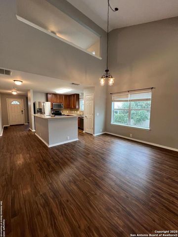 15810 cotton tail, San Antonio, TX 78255