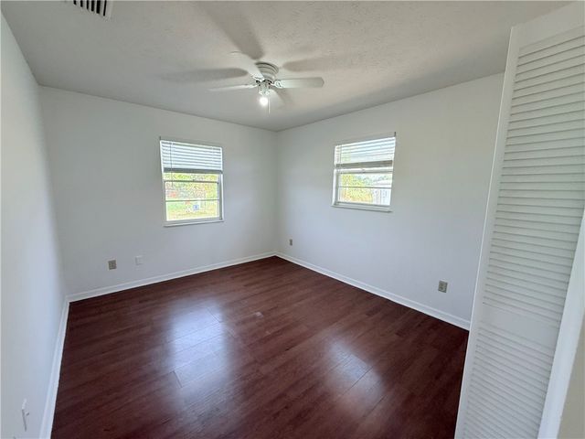 368 14th Place SW, Vero Beach, FL 32962