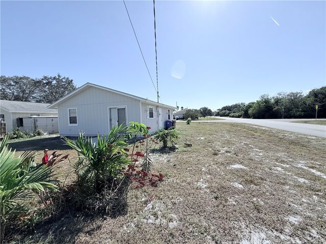 368 14th Place SW, Vero Beach, FL 32962