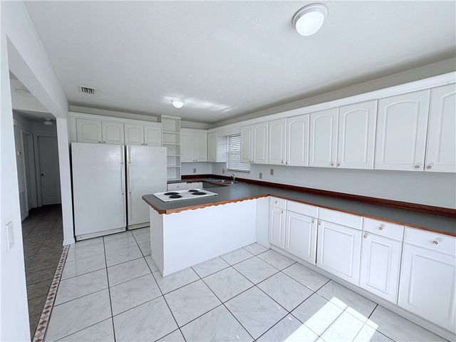 368 14th Place SW, Vero Beach, FL 32962