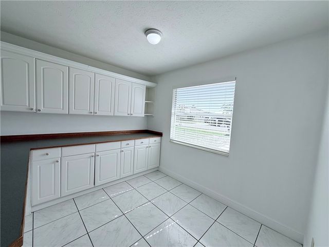 368 14th Place SW, Vero Beach, FL 32962