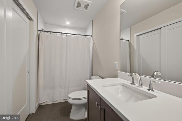 9 UMBRELL DR, Eagleville, PA 19403