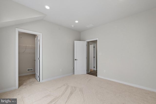 9 UMBRELL DR, Eagleville, PA 19403
