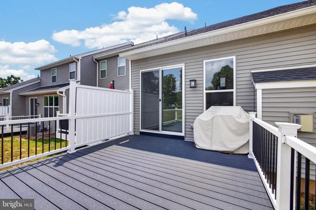 9 UMBRELL DR, Eagleville, PA 19403