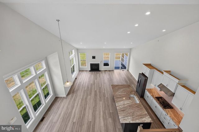 9 UMBRELL DR, Eagleville, PA 19403