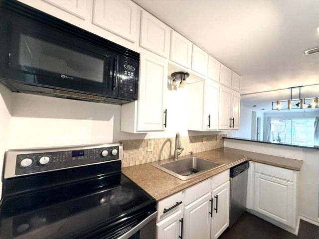 1805 Bristol Cove 1805, Plano, TX 75074