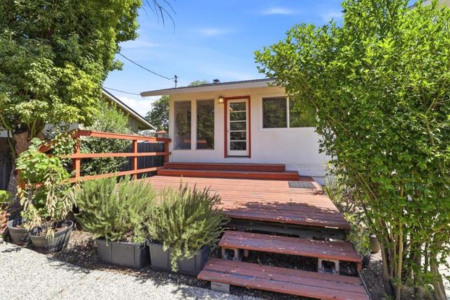 1142 Viscaino Avenue, Sunnyvale, CA 94086