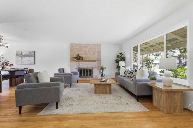 1142 Viscaino Avenue, Sunnyvale, CA 94086
