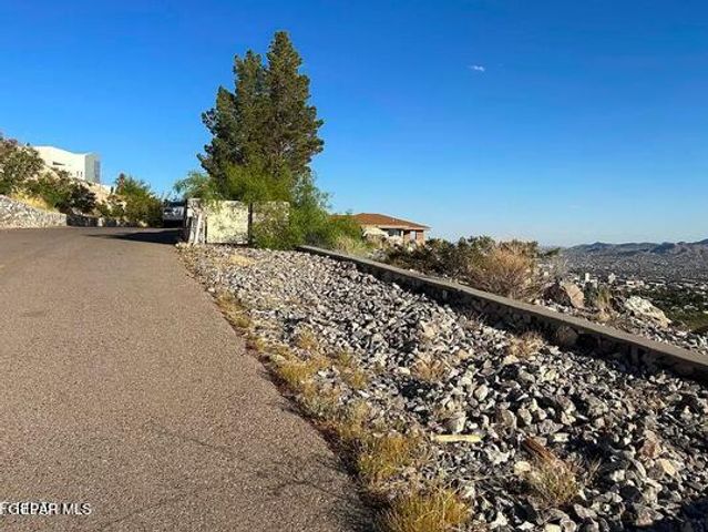 28,30,32 Silver Crest Drive, El Paso, TX 79902