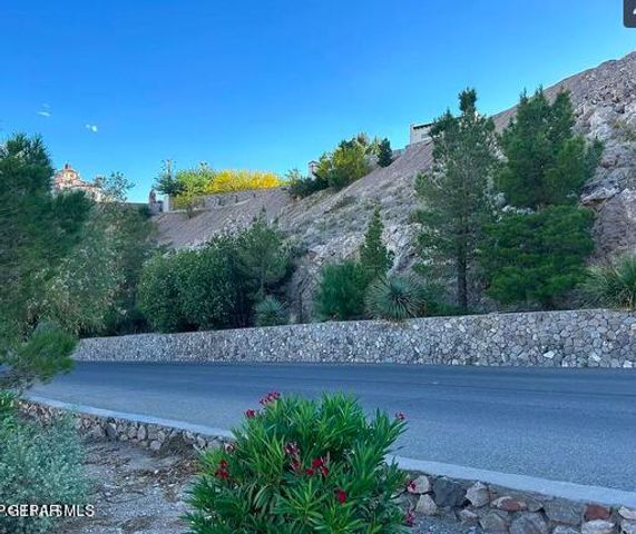 28,30,32 Silver Crest Drive, El Paso, TX 79902