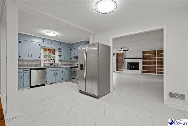 1213 Hobart Dr, Florence, SC 29501