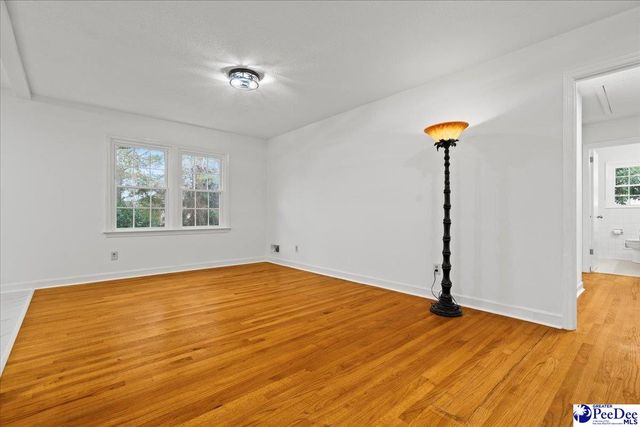 1213 Hobart Dr, Florence, SC 29501