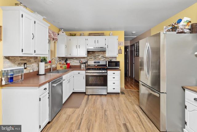 91 MARTINS LANE, Hamilton, NJ 08620