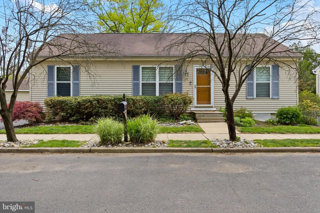 91 MARTINS LANE, Hamilton, NJ 08620