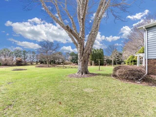 17663 W Bicentennial Drive, Elwood, IL 60421