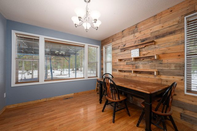 51577 Ash Road, La Pine, OR 97739