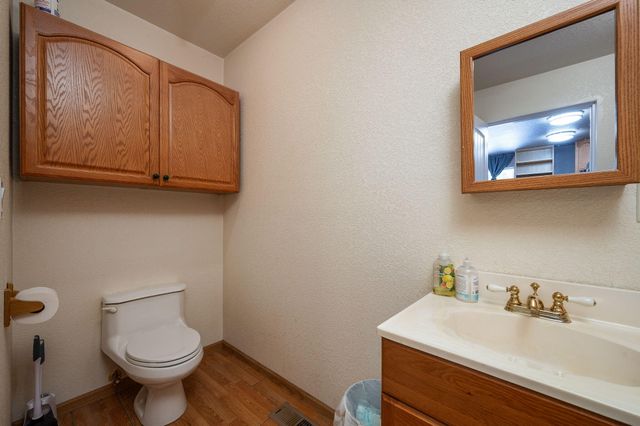 51577 Ash Road, La Pine, OR 97739