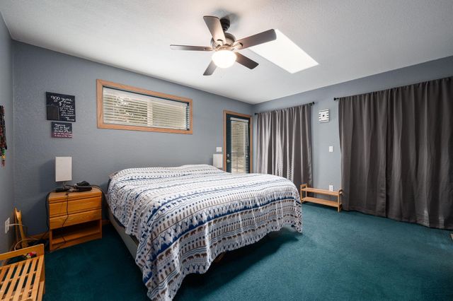 51577 Ash Road, La Pine, OR 97739