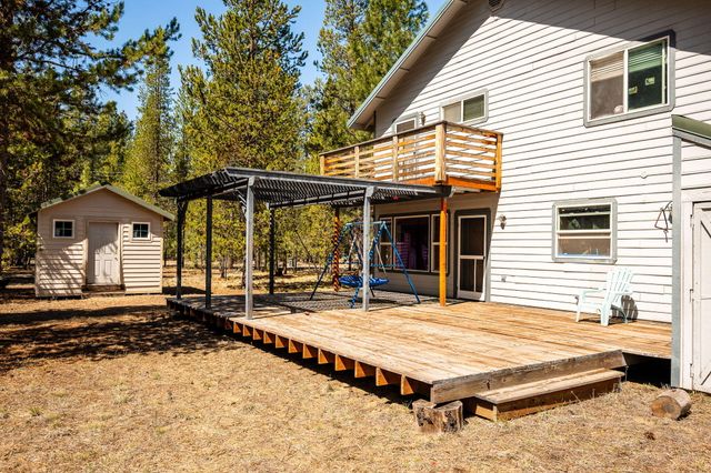 51577 Ash Road, La Pine, OR 97739