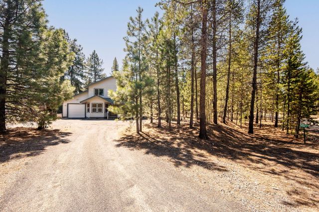 51577 Ash Road, La Pine, OR 97739