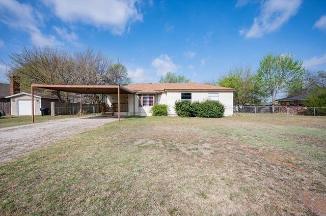 404 N 6th Street, Noble, OK 73068