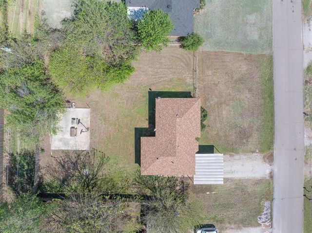 404 N 6th Street, Noble, OK 73068