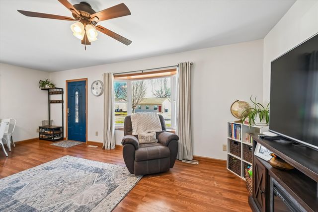 1620 NW 9th Street, Cedar Rapids, IA 52405