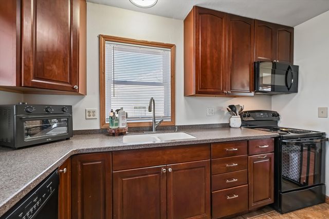 1620 NW 9th Street, Cedar Rapids, IA 52405