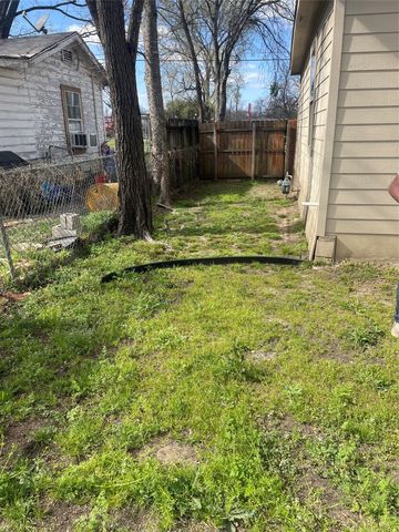 1401 W 9th Avenue, Corsicana, TX 75110