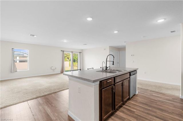 4216 20th ST SW, Lehigh Acres, FL 33976