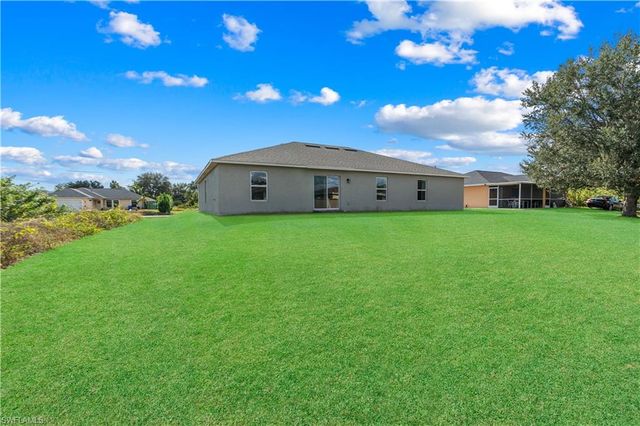 4216 20th ST SW, Lehigh Acres, FL 33976