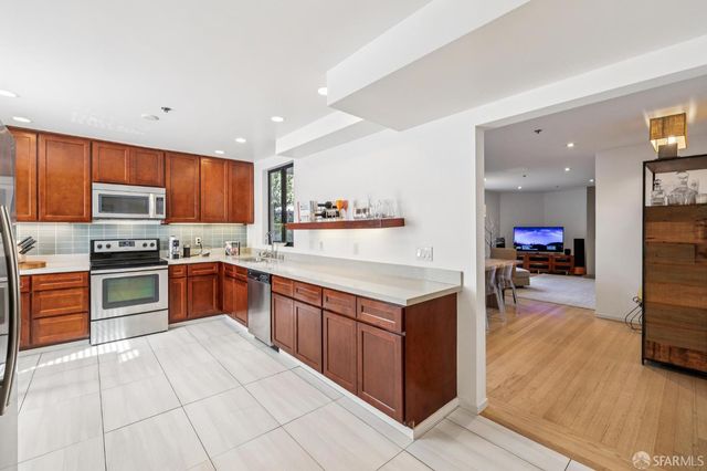 156 Lombard Street 37, San Francisco, CA 94111
