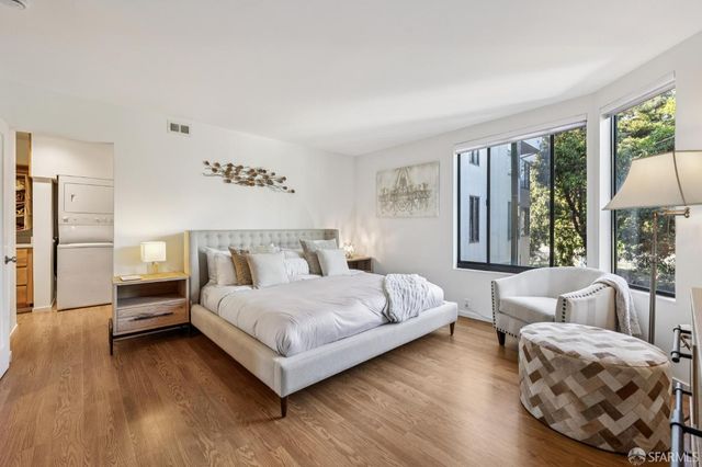 156 Lombard Street 37, San Francisco, CA 94111