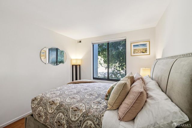 156 Lombard Street 37, San Francisco, CA 94111