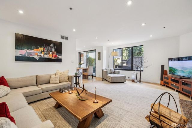 156 Lombard Street 37, San Francisco, CA 94111