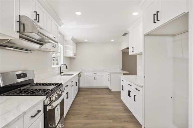 350 E Juanita, San Dimas, CA 91773