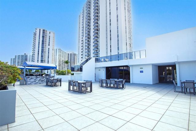 3675 N Country Club Dr 1102, Aventura, FL 33180