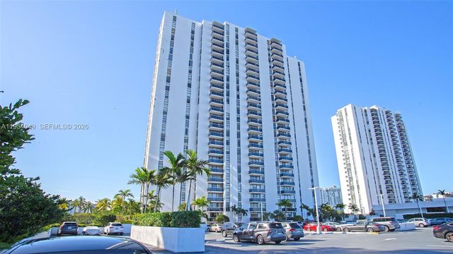 3675 N Country Club Dr 1102, Aventura, FL 33180