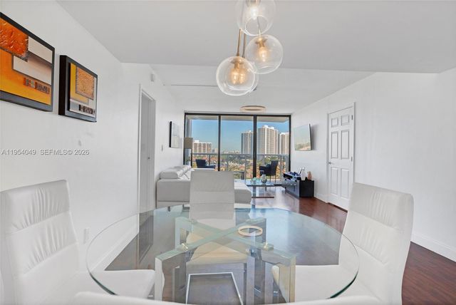 3675 N Country Club Dr 1102, Aventura, FL 33180