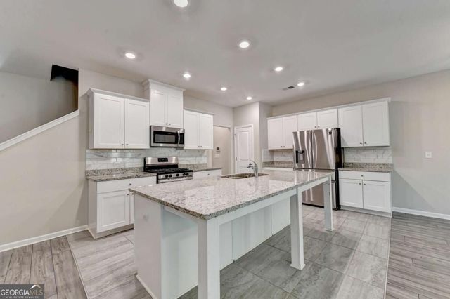 1930 Lanier Harbor Point, Buford, GA 30518