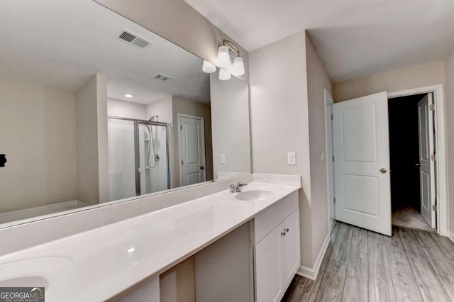 1930 Lanier Harbor Point, Buford, GA 30518