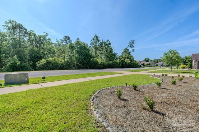 5928 Huntington Creek Blvd, Pensacola, FL 32526