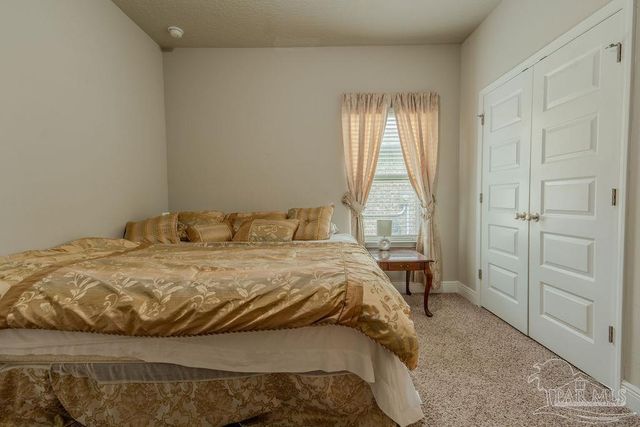 5928 Huntington Creek Blvd, Pensacola, FL 32526