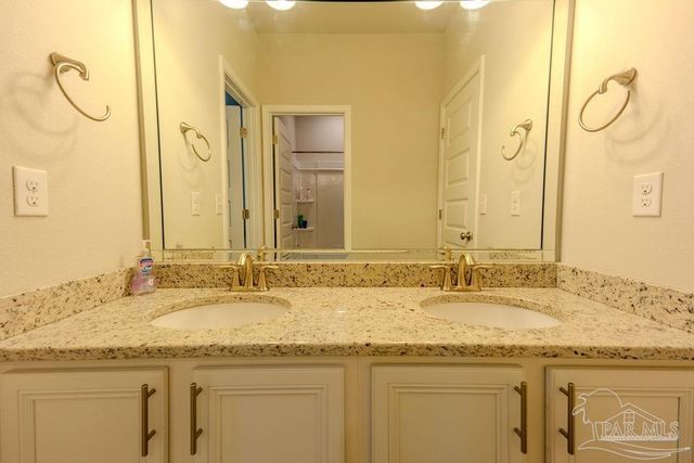 5928 Huntington Creek Blvd, Pensacola, FL 32526
