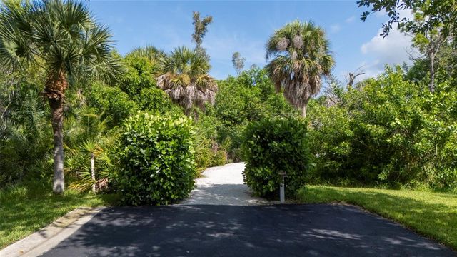 10307 CORAL LANDINGS LANE 11, Placida, FL 33946