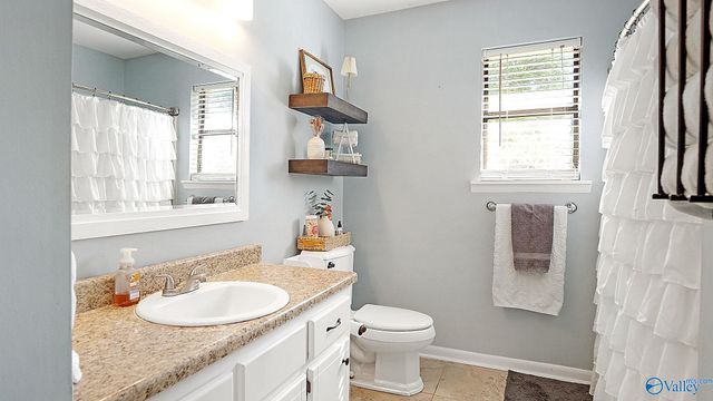 1844 NW Peach Orchard Road, Hartselle, AL 35640